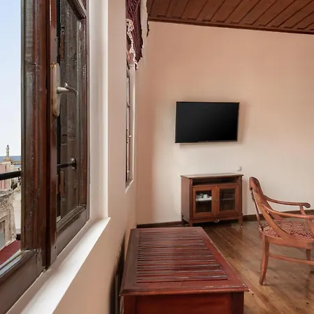 Inn Old Town 3*