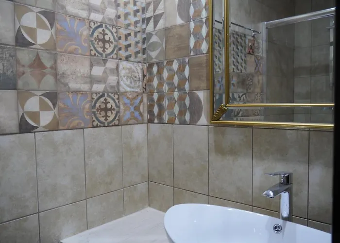 Old Town 3* 干尼亞